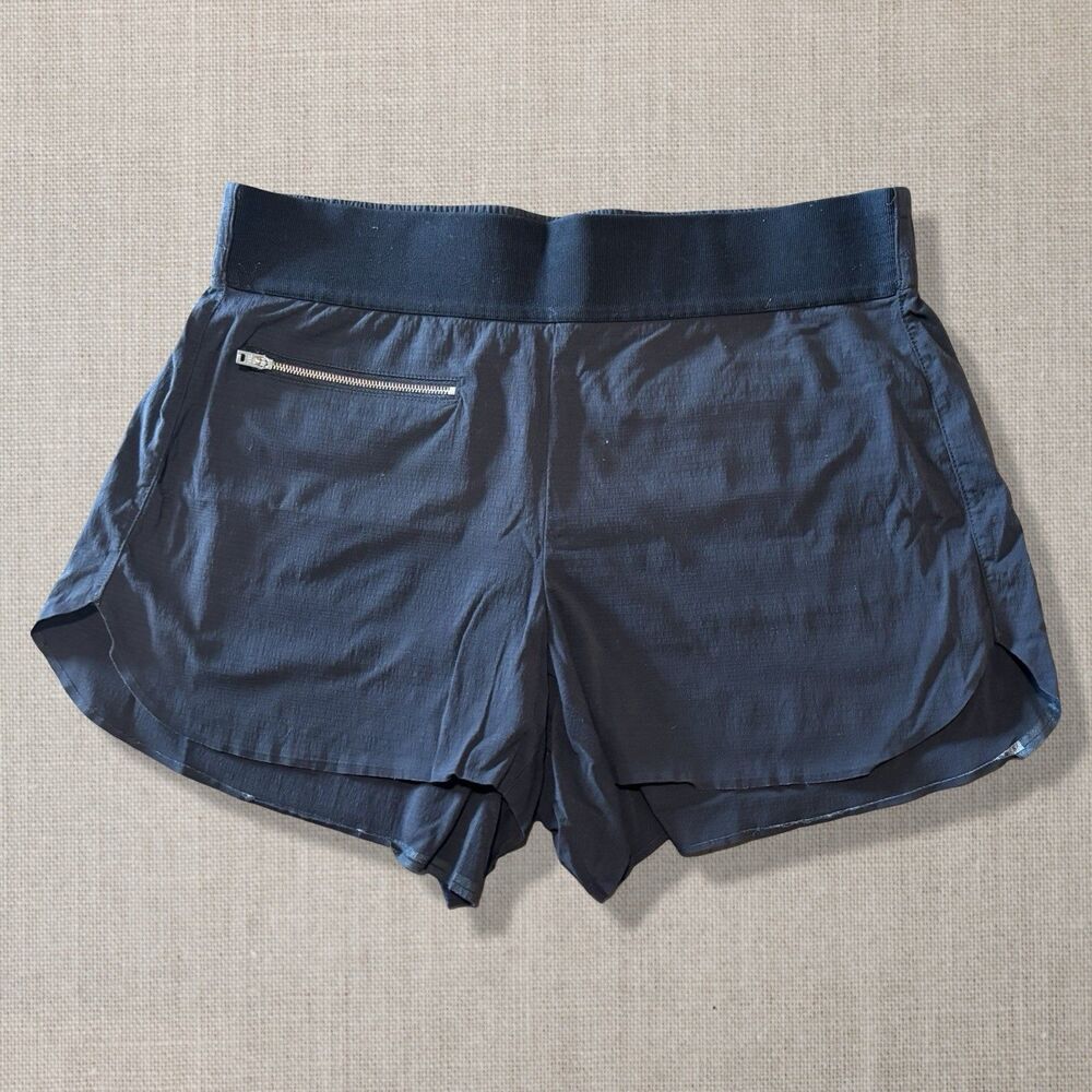 Athleta Mod Trekkie Shorts Black Size 4 Zip Pocket Lightweight Hiking